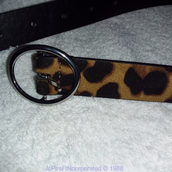 Leopard Print Belt - Picture 3 of 8
